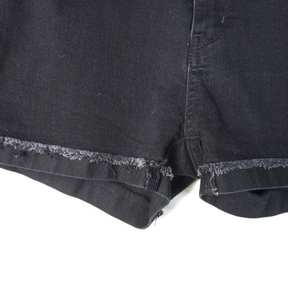 Levi's Black Wash High Rise Short Cuffed Distressed Leg EUC Sz 6 Summer Beach - Picture 5 of 10